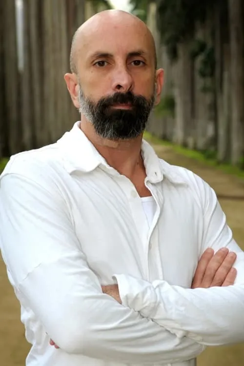 João Paulo Cuenca ha trabajado con João Ximenes Braga en 1 ocasiones