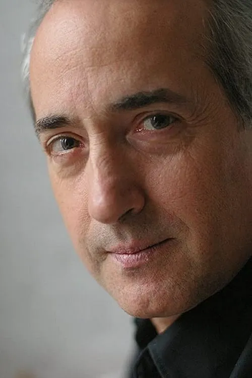 Joe Urla interpretando a Ferfichkin