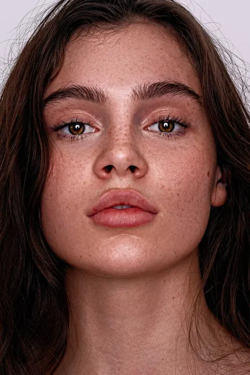 Nova Farrelly ha trabajado con Joelle Rae en 1 ocasiones