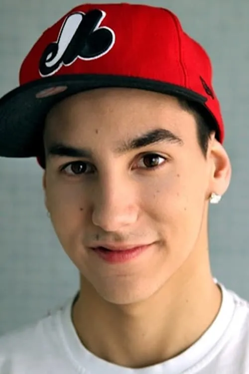 Joey Lafontaine interpretando a