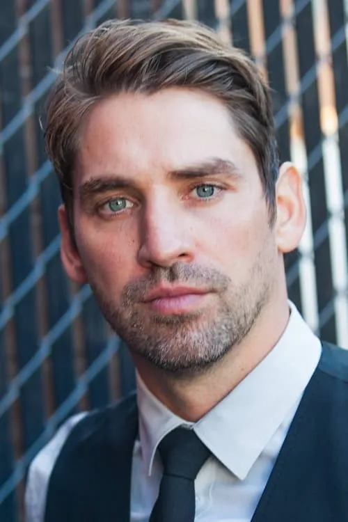 Mikey Post ha trabajado con Joey Mendicino en 2 ocasiones