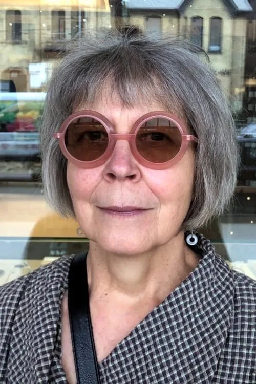 Lee Anne Simms ha trabajado con Johanna Householder en 1 ocasiones