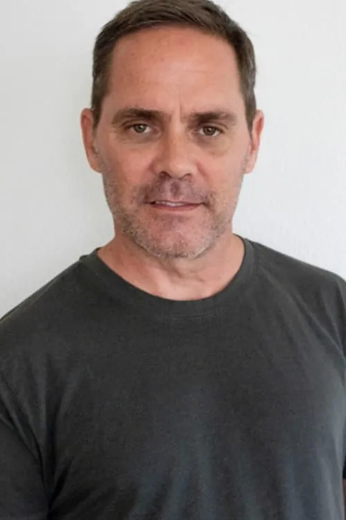 Joji Yoshida ha trabajado con John A Weaver en 2 ocasiones