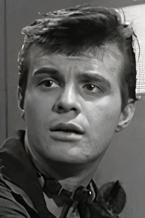 John Brinkley interpretando a Willie Chadwick