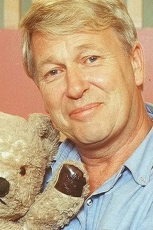 John Hamblin — personaje: Donald Blair