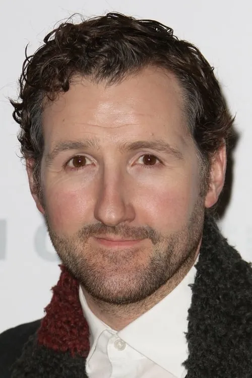 John Hollingworth interpretando a Bob