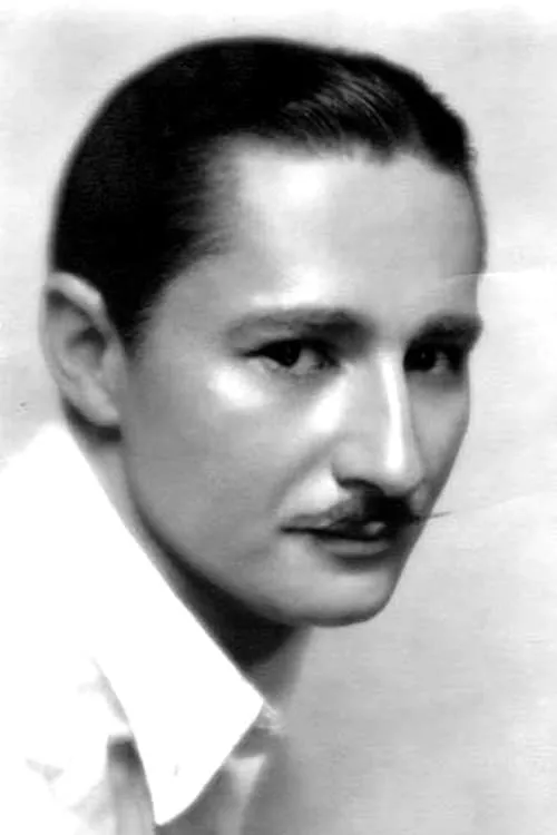 John J. Darby interpretando a