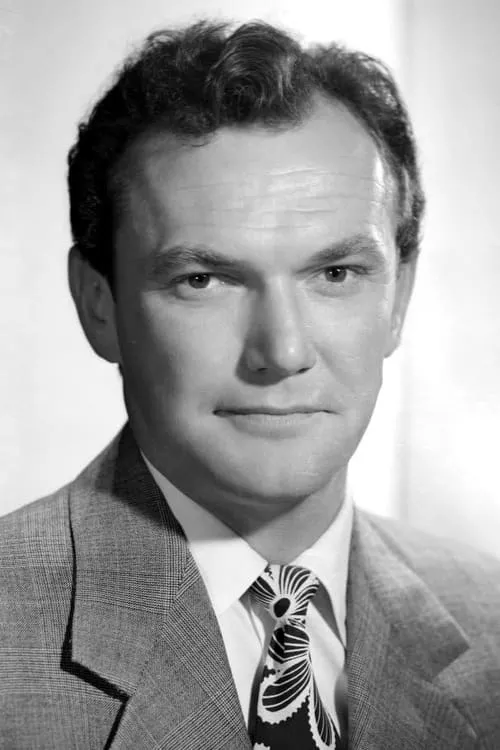 John Kellogg interpretando a Ralph Sawyer