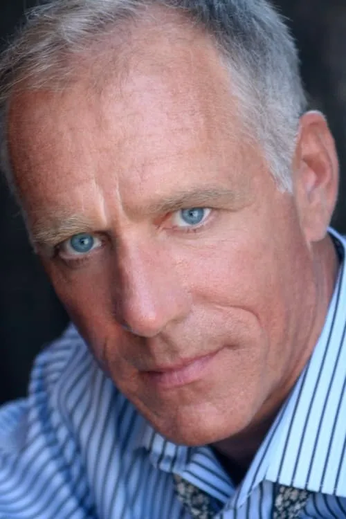 John Marzilli interpretando a Joey