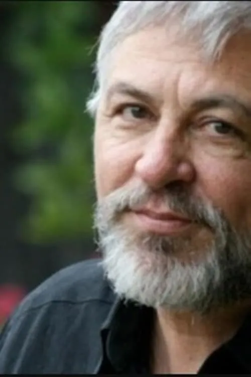 Reece P. Thompson III ha trabajado con John Slade en 1 ocasiones