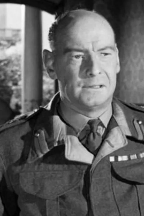 Guy Standeven ha trabajado con John Welsh en 6 ocasiones