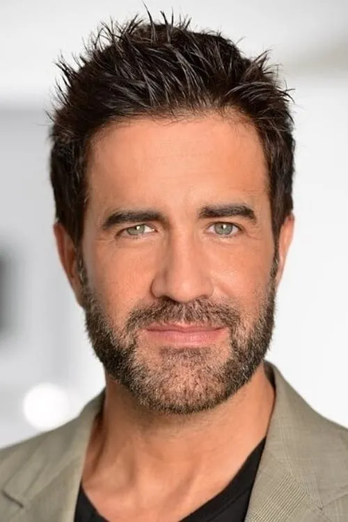 Michael Moss ha trabajado con Johnny Marques en 1 ocasiones