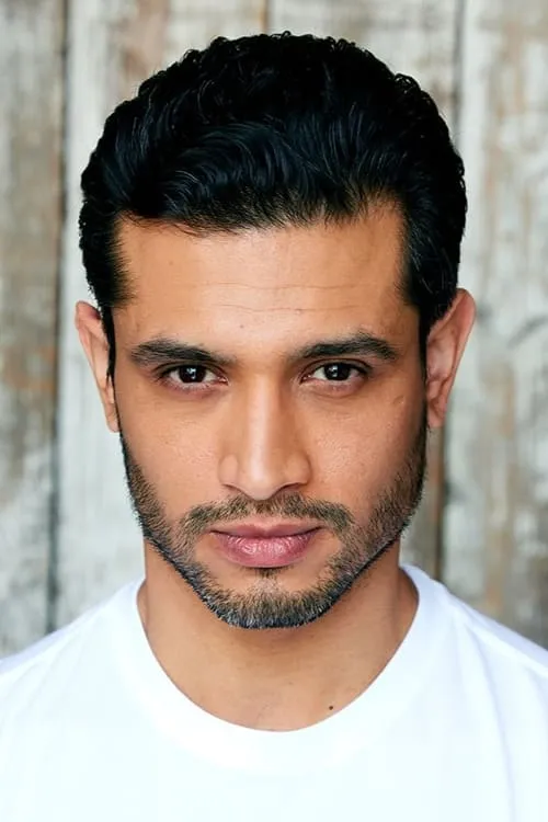 Chris Morrell ha trabajado con Johnny Rosales en 1 ocasiones