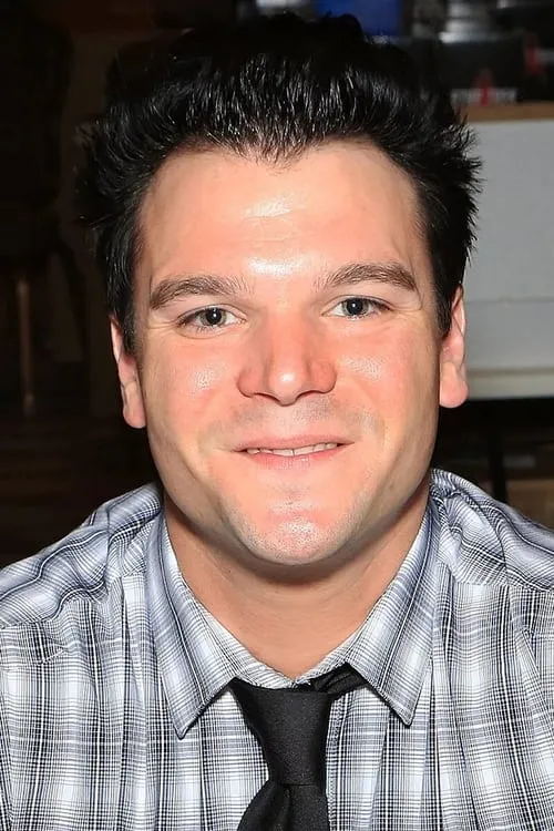 Jon Paul Steuer — personaje: Quentin Kelly