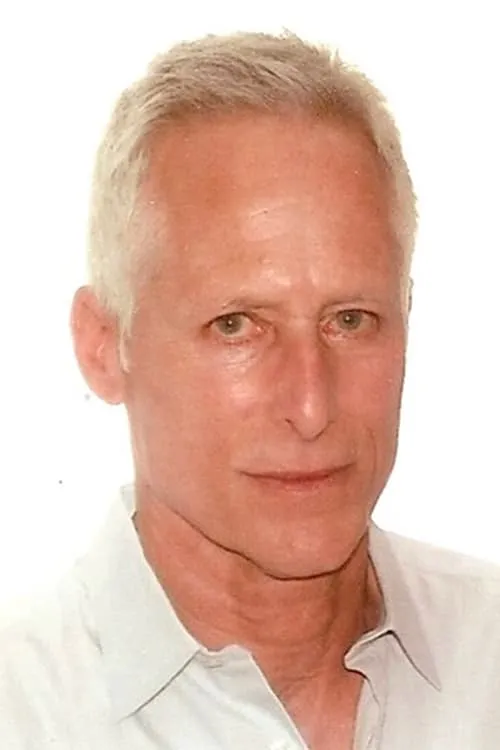 Jon Turtle interpretando a Aggravated Golfer