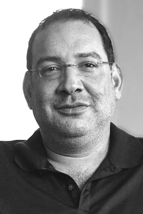 Jonathan David Cook en su biografía y filmografía