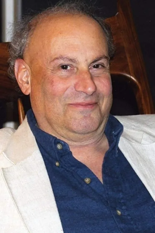 Jonathan Sweet interpretando a Mr Peabody