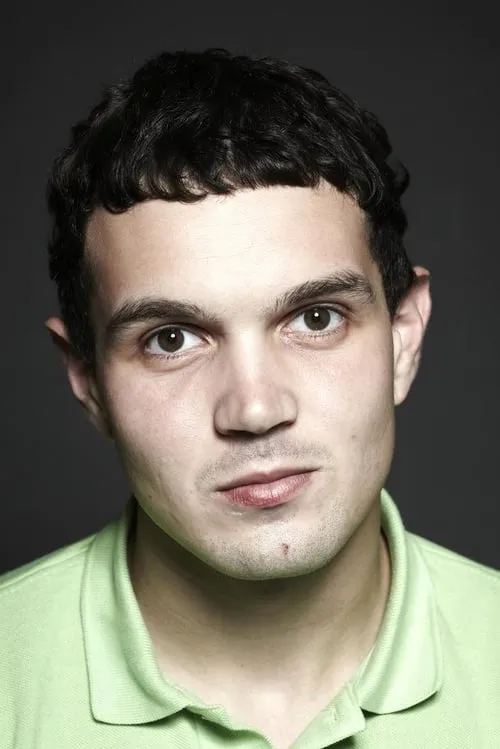 Jonathan Vinel interpretando a Membre des Iceberg