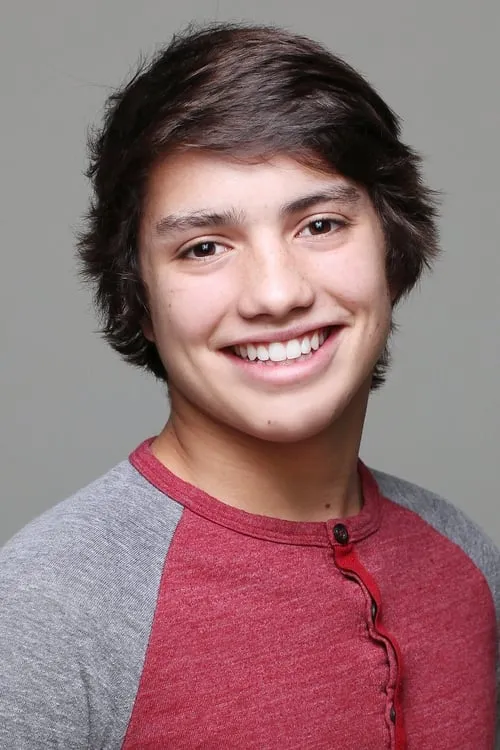 Jonny Gray interpretando a Bruno