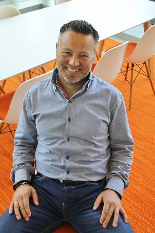 Roger Lataster ha trabajado con Joost Buitenweg en 1 ocasiones