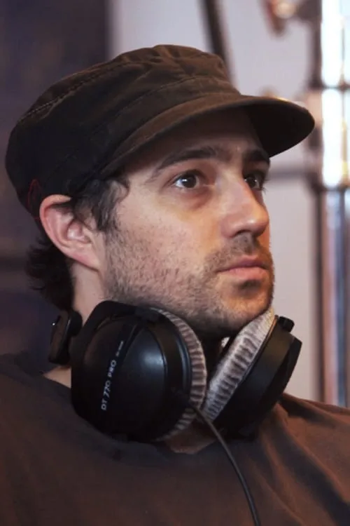 K.C. Kelly ha trabajado con Jordan Galland en 1 ocasiones