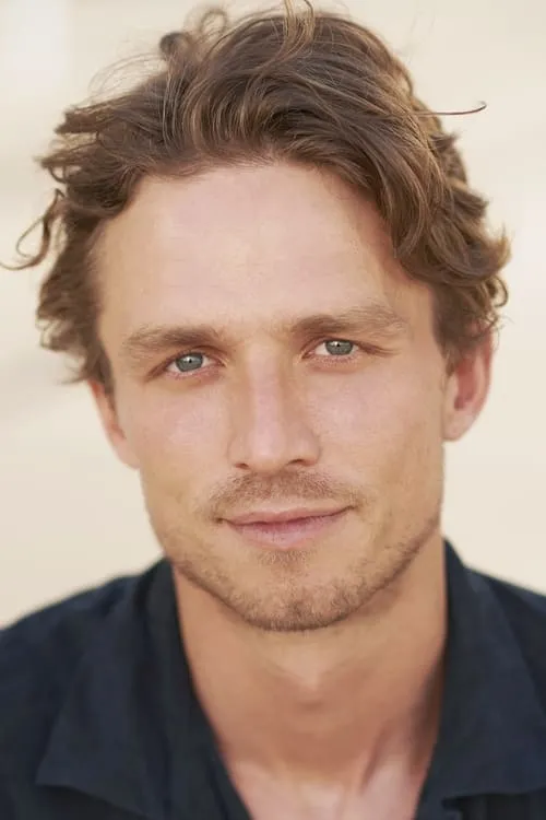 Sharon Coade ha trabajado con Jordan Renzo en 1 ocasiones