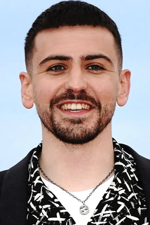 Jordan Rondelli interpretando a Henry Brulard