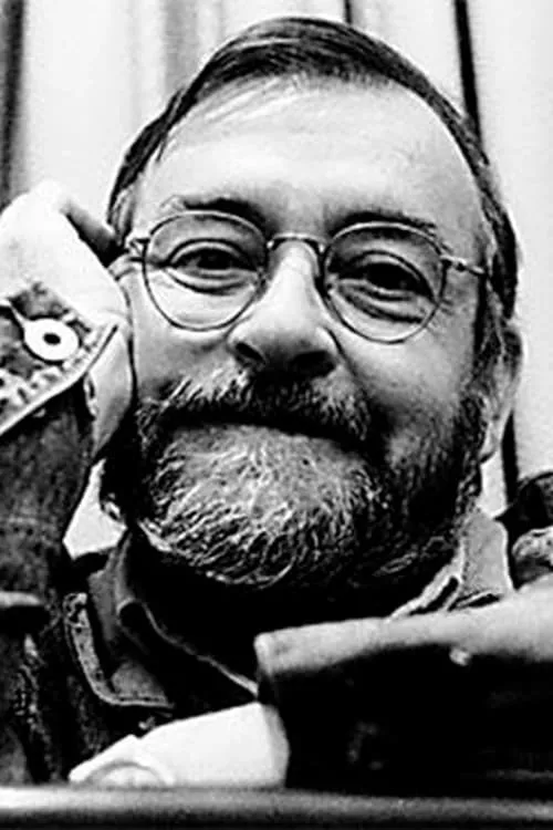 José Luis García Sánchez interpretando a Self - Filmmaker