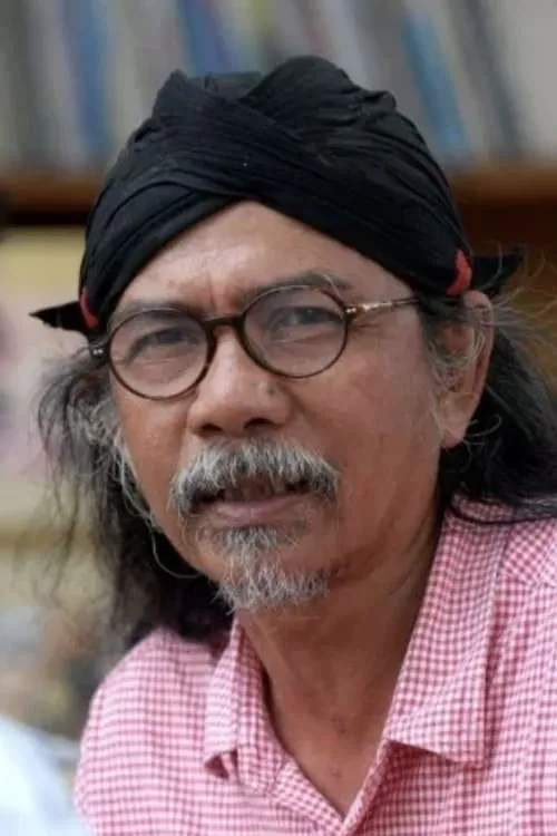 José Rizal Manua interpretando a Deppoh