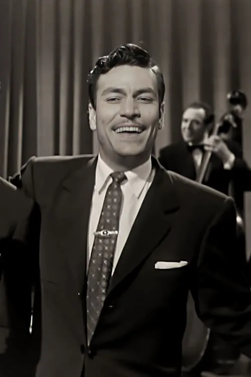 José Venegas interpretando a