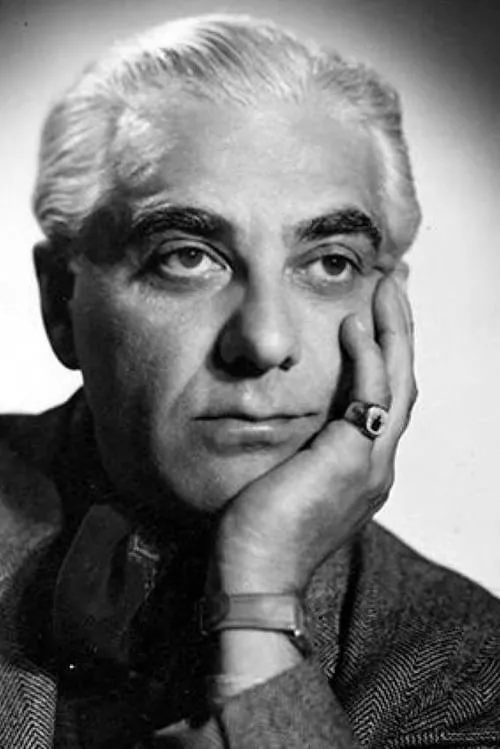 Dezsõ Kertész ha trabajado con Josef von Báky en 1 ocasiones