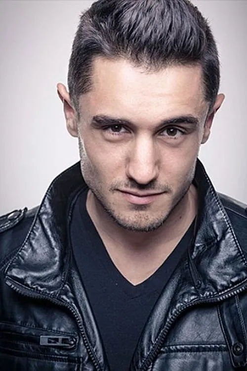 Bram Barouh ha trabajado con Joseph Atash en 1 ocasiones