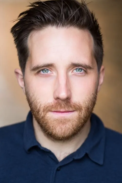 Joseph Kloska interpretando a Joe