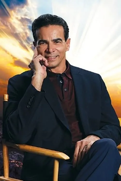 Joseph Lando interpretando a Sam / El Shakti