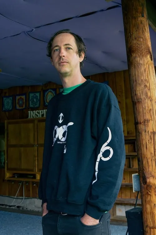 Kyrian Friedenberg ha trabajado con Josh Dibb en 1 ocasiones