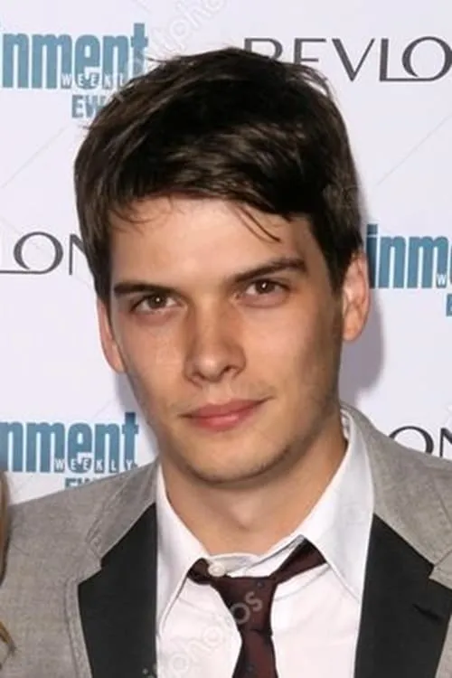 Josh Janowicz interpretando a Jaron