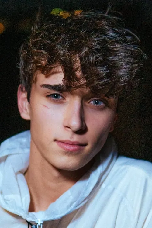 Philip van Martin ha trabajado con Josh Richards en 1 ocasiones