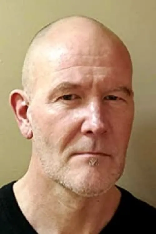 Michael O'Sullivan ha trabajado con Josh Strait en 1 ocasiones