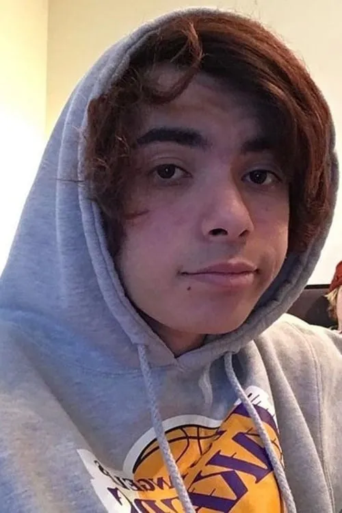 Joshua Ovalle interpretando a Bobby