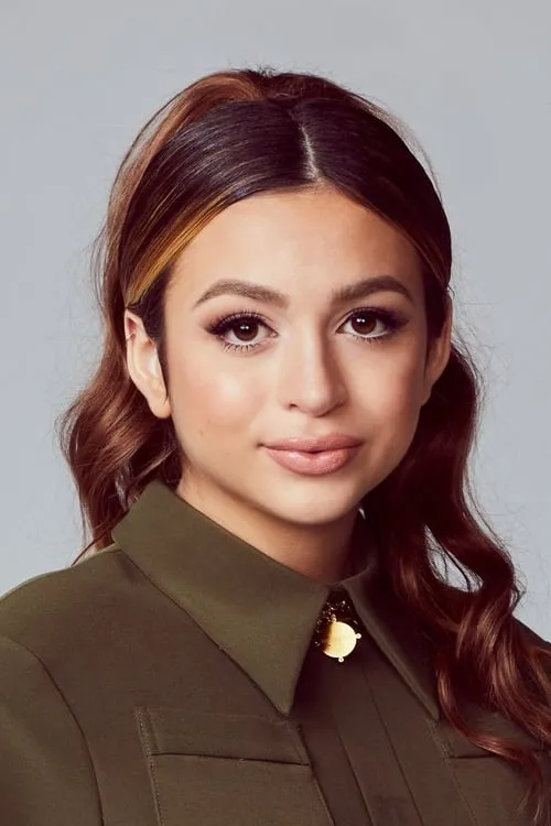Josie Totah interpretando a Boomer