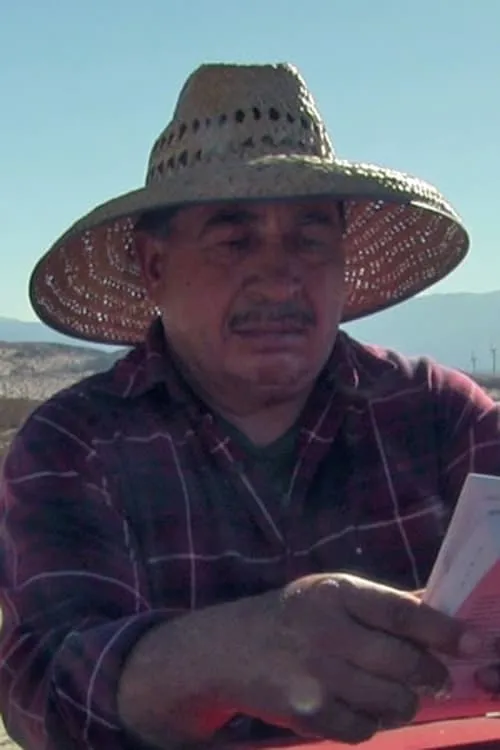 Stephanie Gerard ha trabajado con Juan Atayde en 1 ocasiones