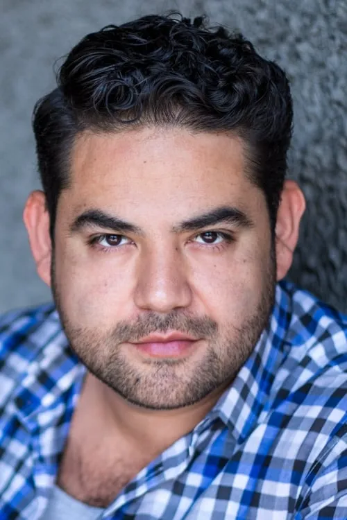 Matt Mider ha trabajado con Juan Gabriel Pareja en 1 ocasiones