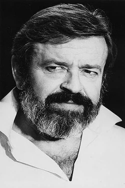 Juan José Otegui interpretando a Rosendo