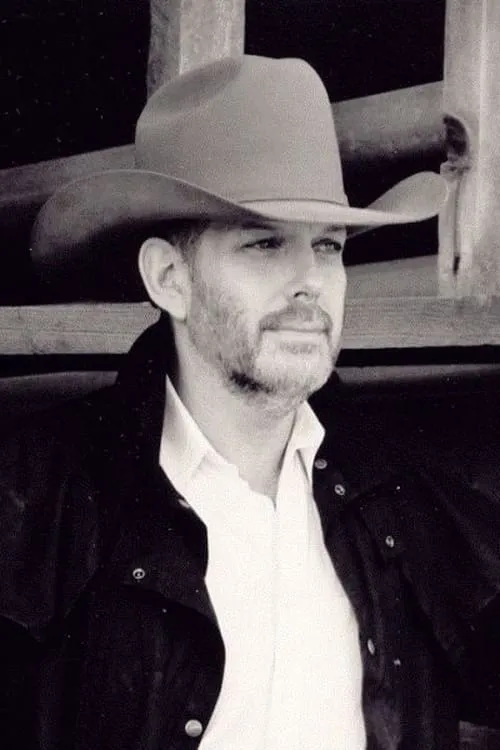 Judd Hamilton interpretando a Elle / Jiakta