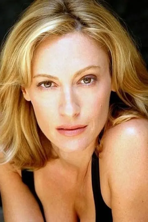 Jamie Lee-Hill ha trabajado con Judi Beecher en 1 ocasiones