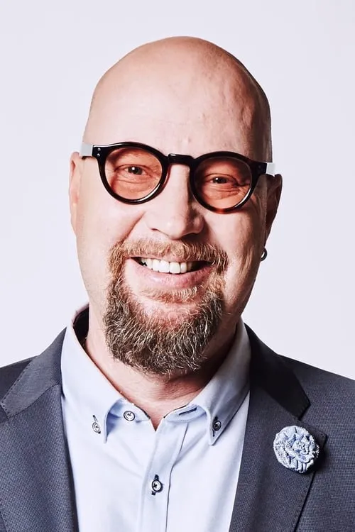 Juha Vuorinen — personaje: Panelist