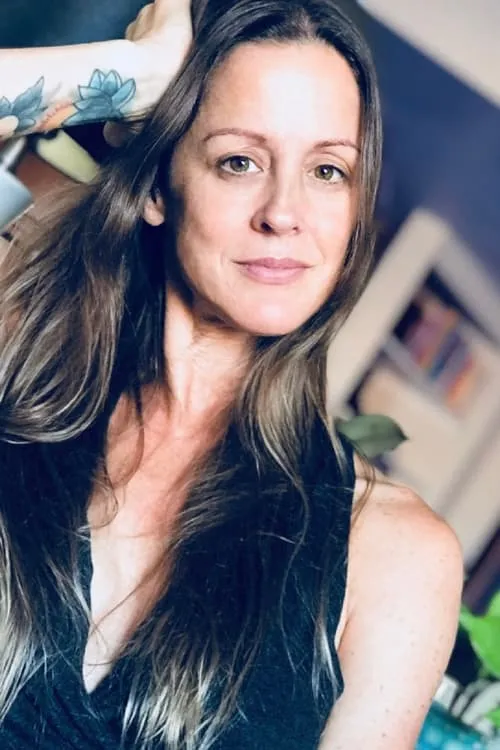 Foto de perfil del actor Julene Renee en el reparto