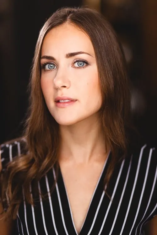 Julia Borsellino interpretando a Sarah Collins