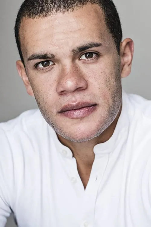 Cillian Lenaghan ha trabajado con Julian Moore-Cook en 1 ocasiones