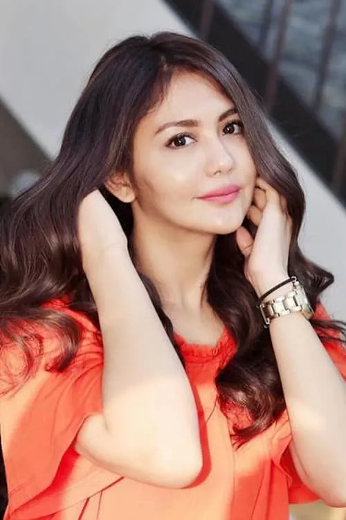 Juliana Moechtar en su biografía y filmografía